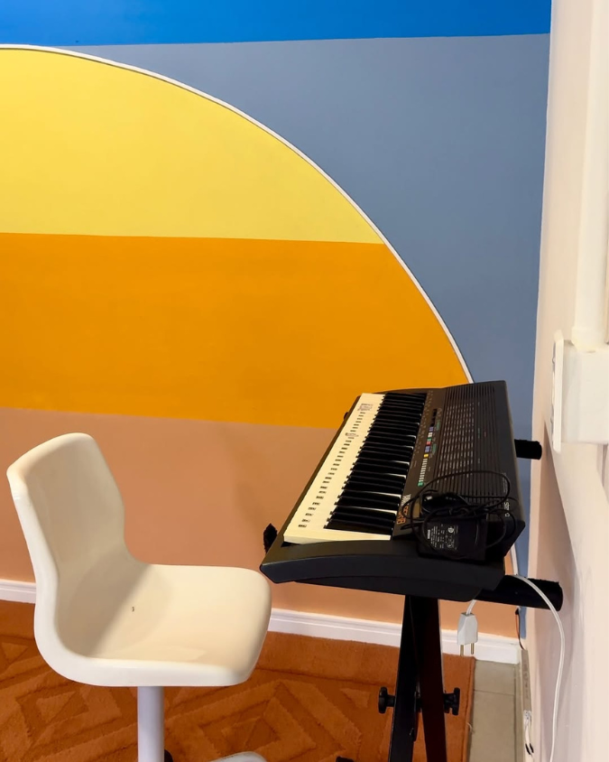 Apresentação no sarau – performance ao piano na Vibrato.